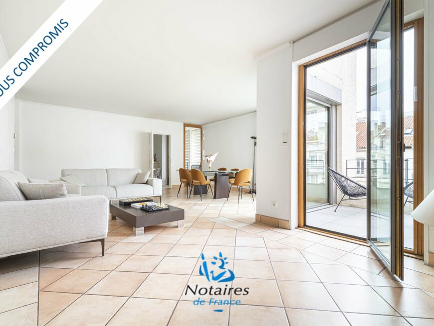 T4 EN ETAGE ELEVE AVEC TERRASSE ET GGE DBLE